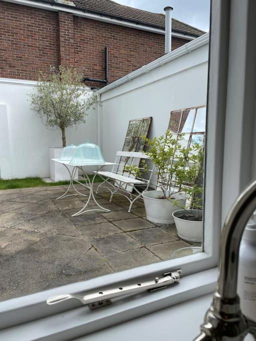 Willow House, Georgian Property In シェパートン エクステリア 写真