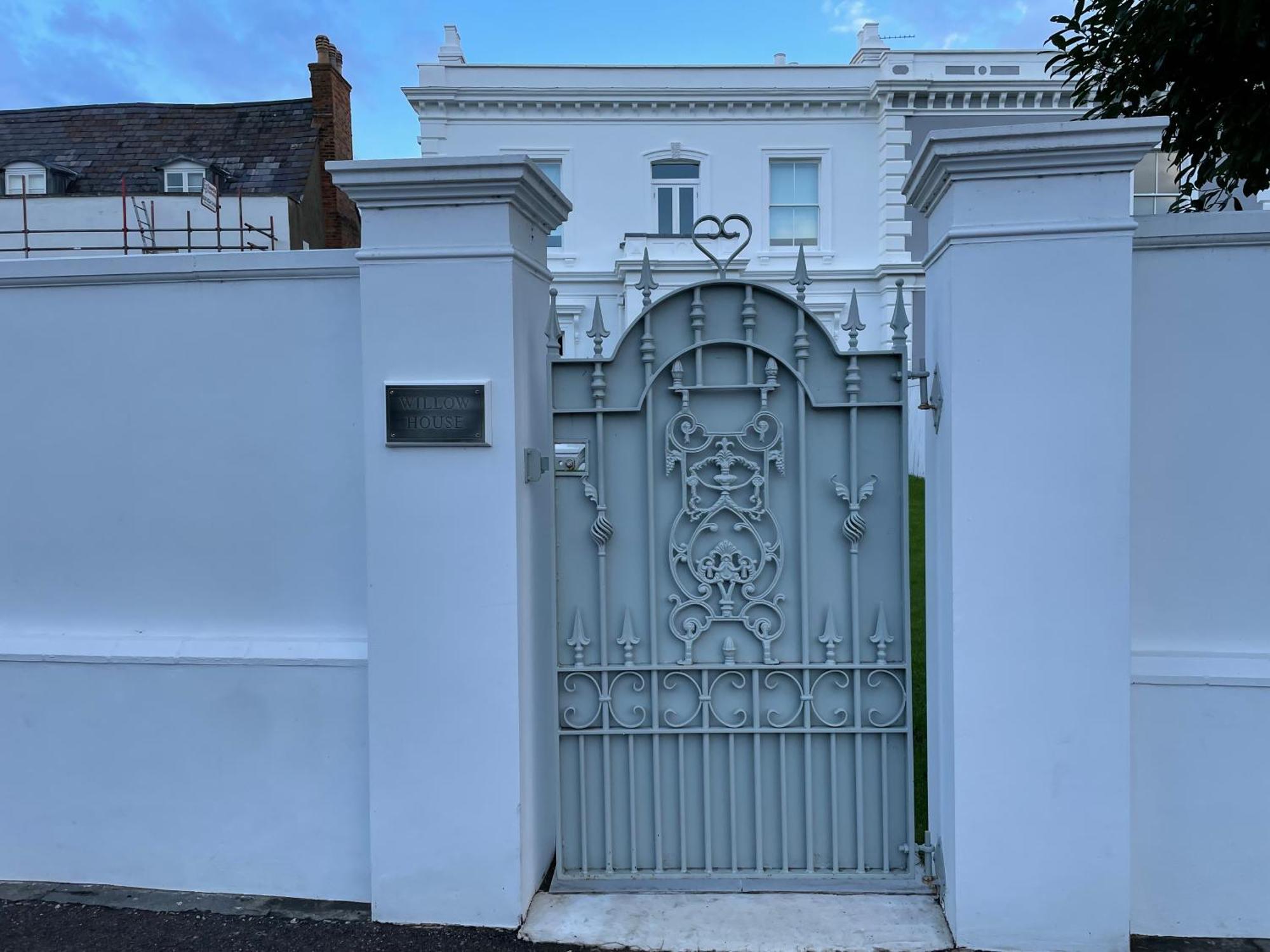 Willow House, Georgian Property In シェパートン エクステリア 写真