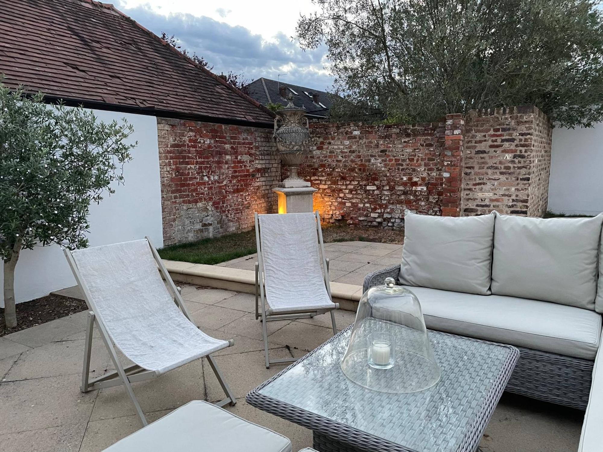 Willow House, Georgian Property In シェパートン エクステリア 写真